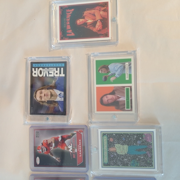 Trevor Lawrence 32-Rookie Card Lot Jacksonville Jaguars - Picture 4 of 4